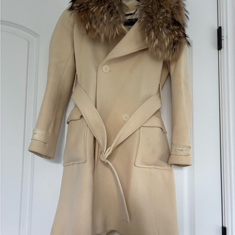 Elegant Cream Andrew Marc Women's Coat with Real Fur Collar